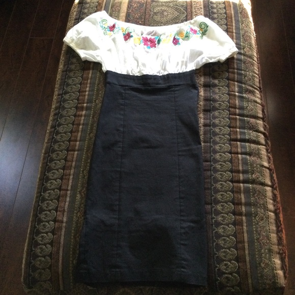 • MOVING LAST CHANCE 7/31/2024 • Hot topic S Book of Life Mexican style dress - Picture 2 of 11